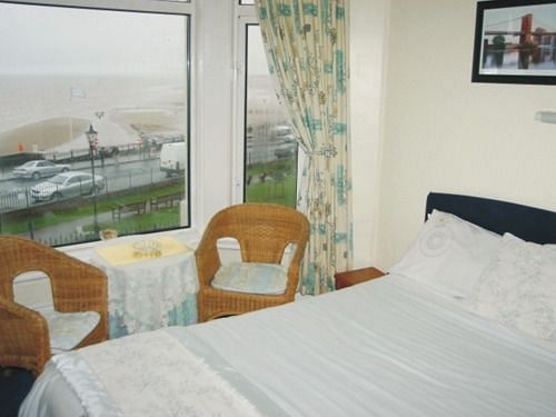 Pembroke B And B Guest Accomodation Bridlington Exterior photo